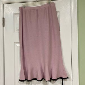 Beautiful pink knit slightly flared skirt
